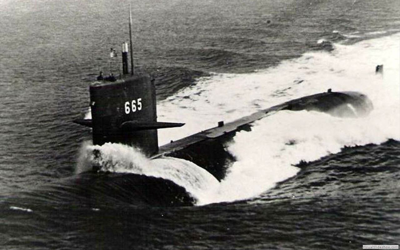 Guitarro (SSN-665)-4